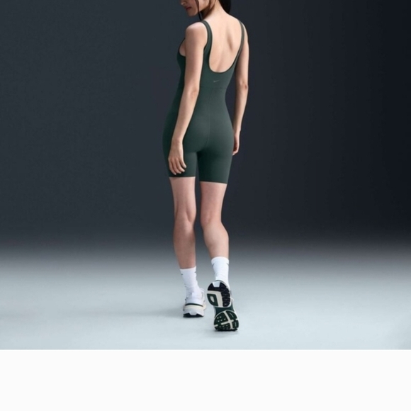 Nike Women's Zenvy Dri-FIT Training Bodysuit - Picture 5 of 11